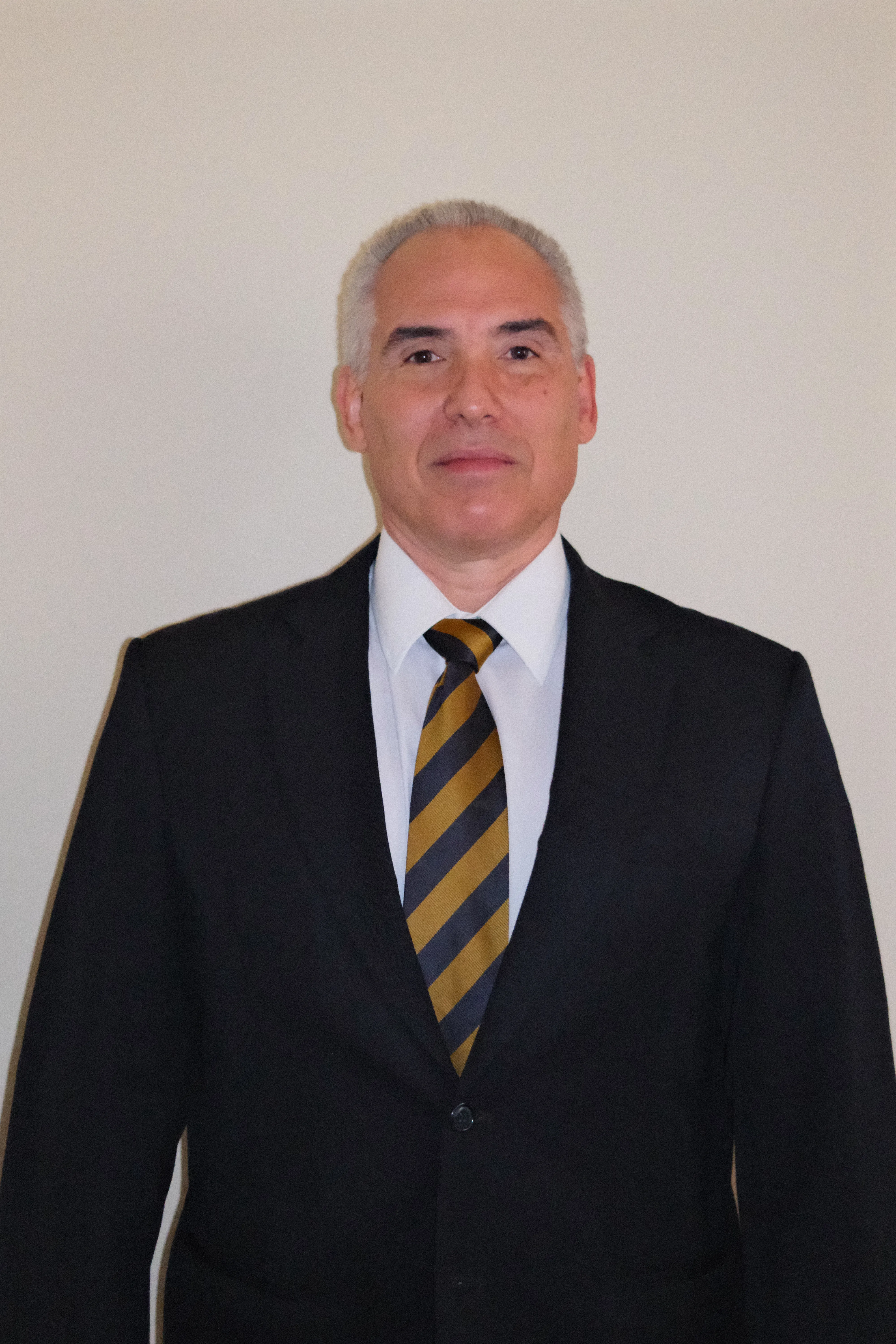 Dr. Claudio Hernández Villalobos